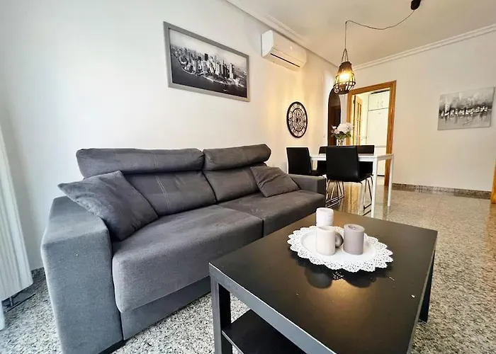 Centrico Y Junto Al Mar! 丰希罗拉