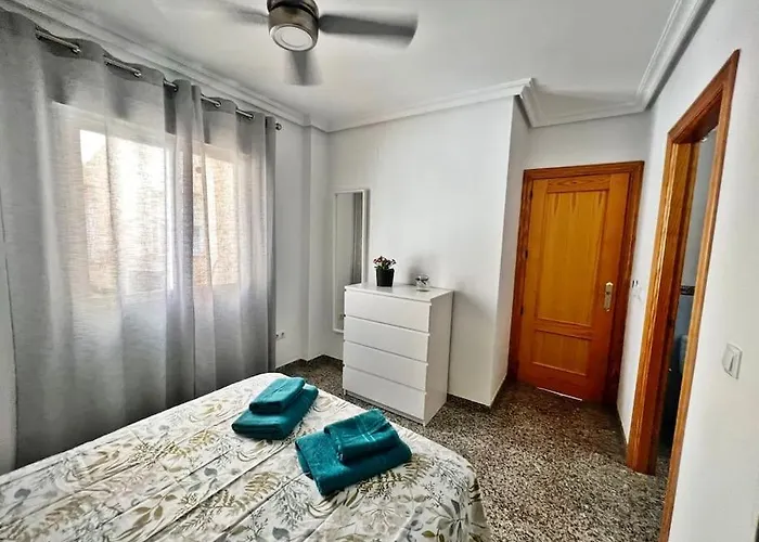 Centrico Y Junto Al Mar! フエンヒロラ