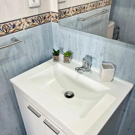 Apartamento Centrico Y Junto Al Mar! *
